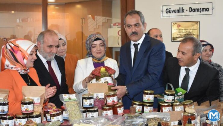 Her kadın kooperatifine en az bir usta öğretici