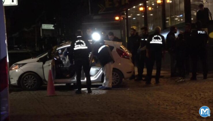 İstanbul’da otomobile silahlı saldırı: 2 ölü, 2 yaralı