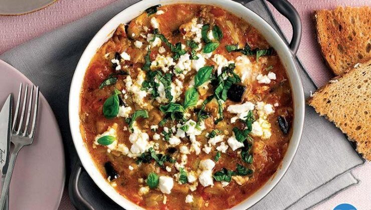 PATLICANLI VE BEYAZ PEYNİRLİ MENEMEN