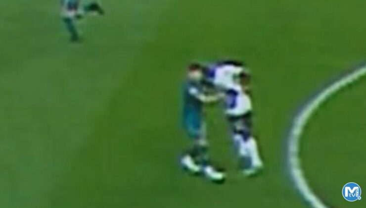 Sosyal medya bu pozisyonu konuşuyor: Adam nakavt oluyor nakavt