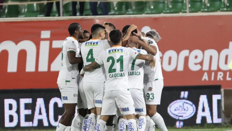 Ümraniyespor yine kaybetti! Alanyaspor yeni hocasıyla kazandı