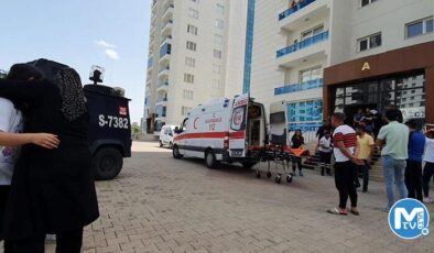 Apartman görevlisi, uyuyan eşini öldürüp, intihara kalkıştı