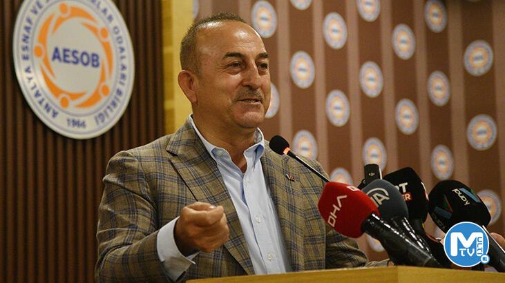 Bakan Çavuşoğlu: ‘Erdoğan gitsin’ diyenlerin pabucunu kaç seçimdir dama atıyoruz
