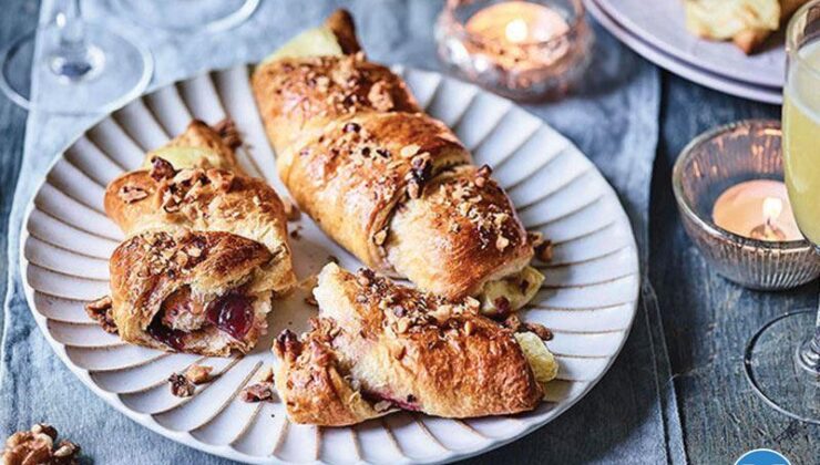 Cevizli, Kızılcık Soslu Kruvasan