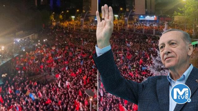 Cumhurbaşkanı Erdoğan’dan balkon konuşması: Açık ara önde bulunuyoruz