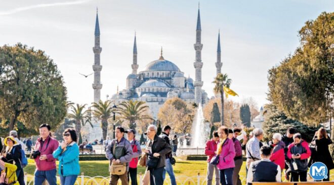 İlk 4 ayda turist sayısı 11 milyonu aştı ‘Turizmde hedef büyümeli’