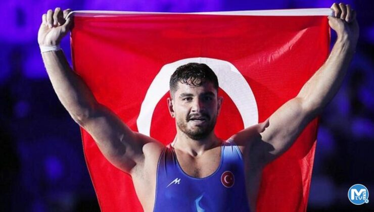 Serbest Güreş Milli Takım Antrenörü Çakmar: Taha Akgül tarihe adını altın harflerle yazdırdı