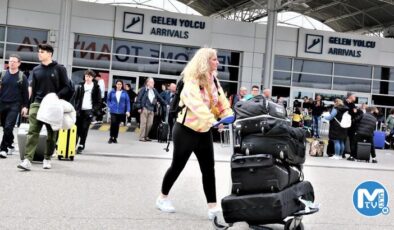 Turizm kenti Antalya rekorla devam ediyor: 4 ayda 1 milyon 798 bin turist