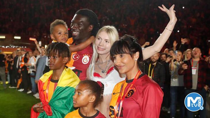 Bafetimbi Gomis, Galatasaray’a veda etti! Şampiyonluk sonrası açıkladı