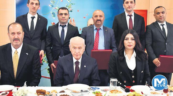 Bahçeli Genel Merkez personeli ile buluştu