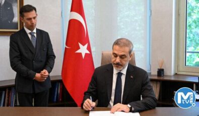 Dışişleri Bakanı Fidan Berlusconi’nin cenazesine katıldı