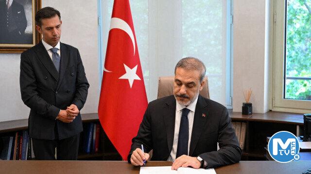 Dışişleri Bakanı Fidan Berlusconi’nin cenazesine katıldı