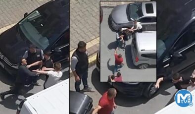 İstanbul’da iki sürücü birbirine girdi! Biri diğerine silecekle saldırdı