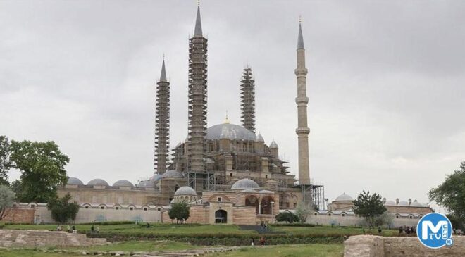 Restorasyondaki Selimiye Camisi’nde ana kubbe çalışmaları bitti