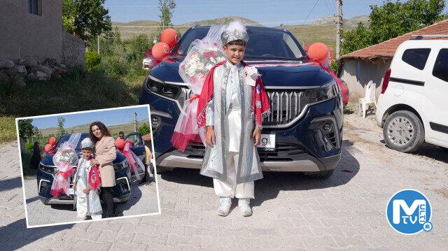 Togg şehit çocuğunun sünnet arabası oldu